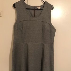 Gray sleeveless dress
